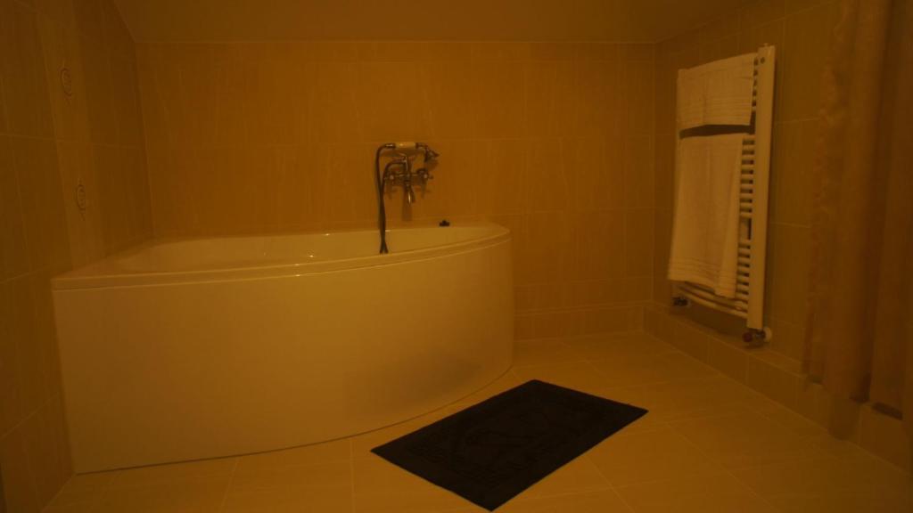 Nieporęt Zloty Dworekモーテル 部屋 写真