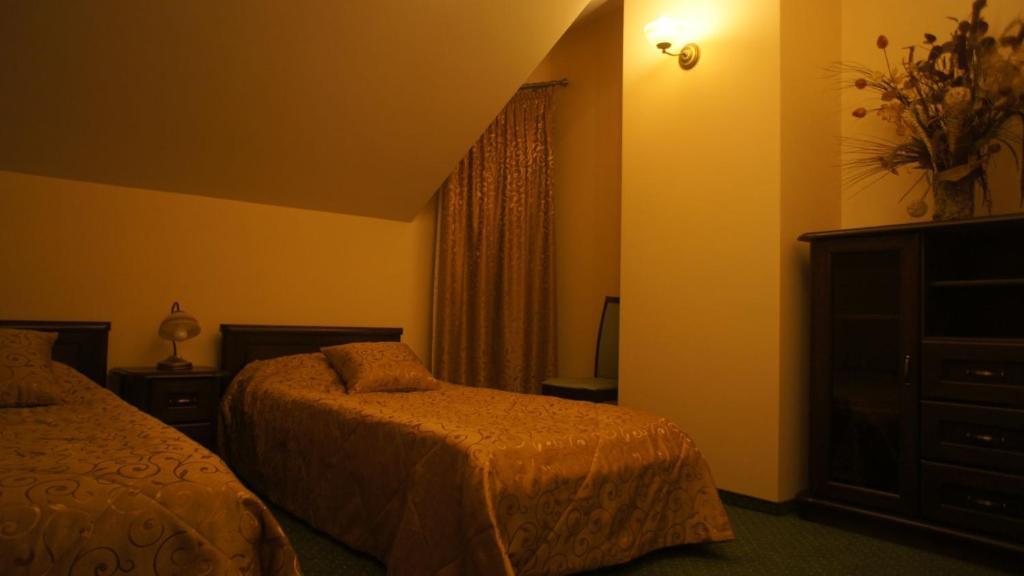 Nieporęt Zloty Dworekモーテル 部屋 写真