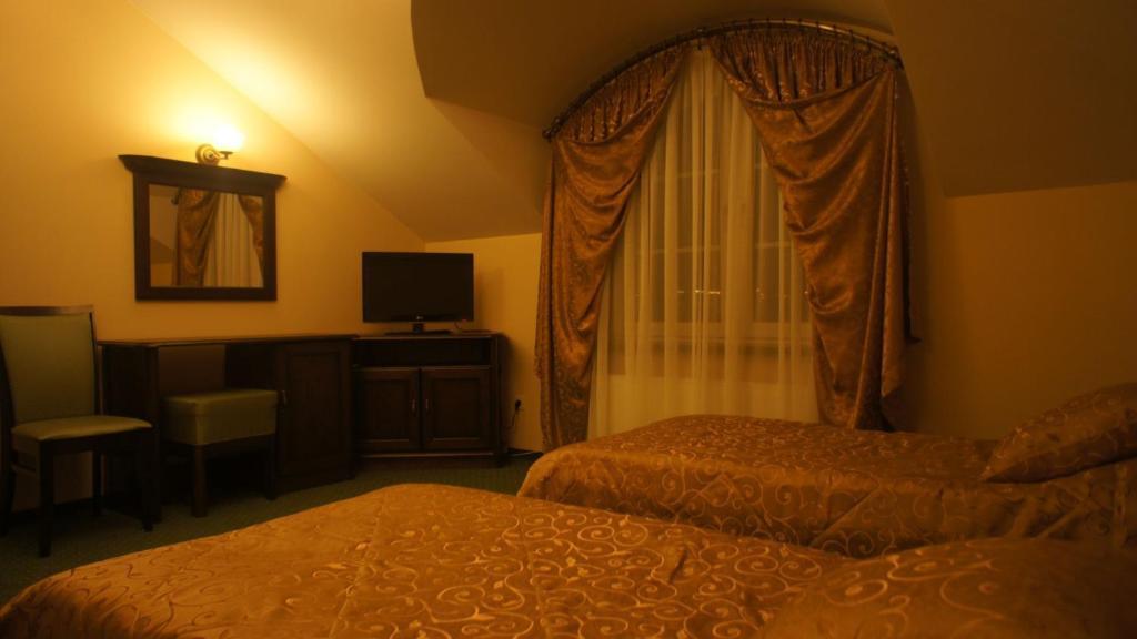 Nieporęt Zloty Dworekモーテル 部屋 写真